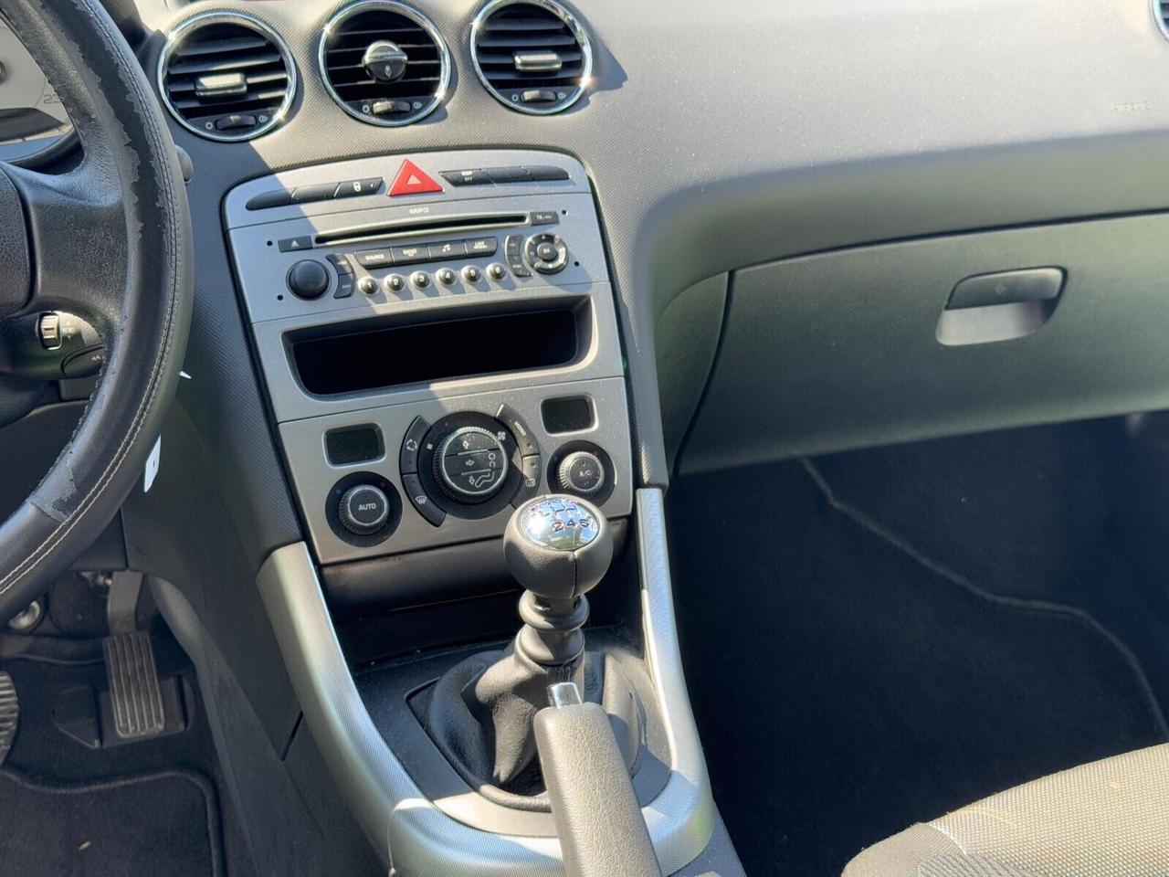Peugeot 308 1.6 HDi 110CV 5p. Féline (6 Marce)