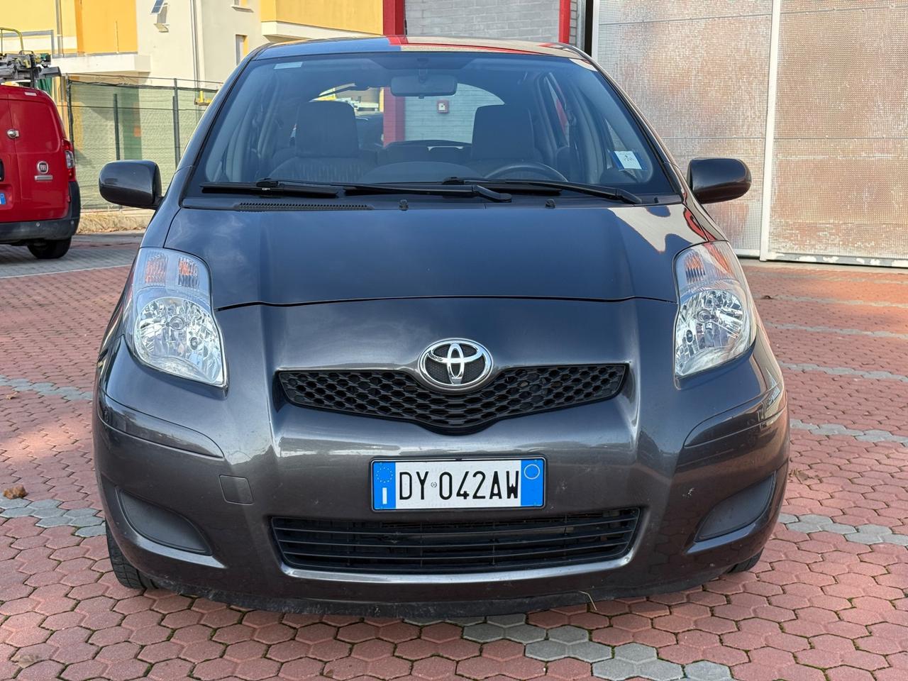 Toyota Yaris 1.3 5 porte Sol