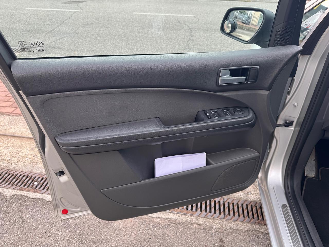 Ford Focus C-Max 1.6 TDCi (110CV)