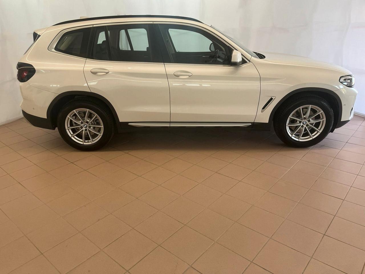 Bmw X3 sDrive18d 48V