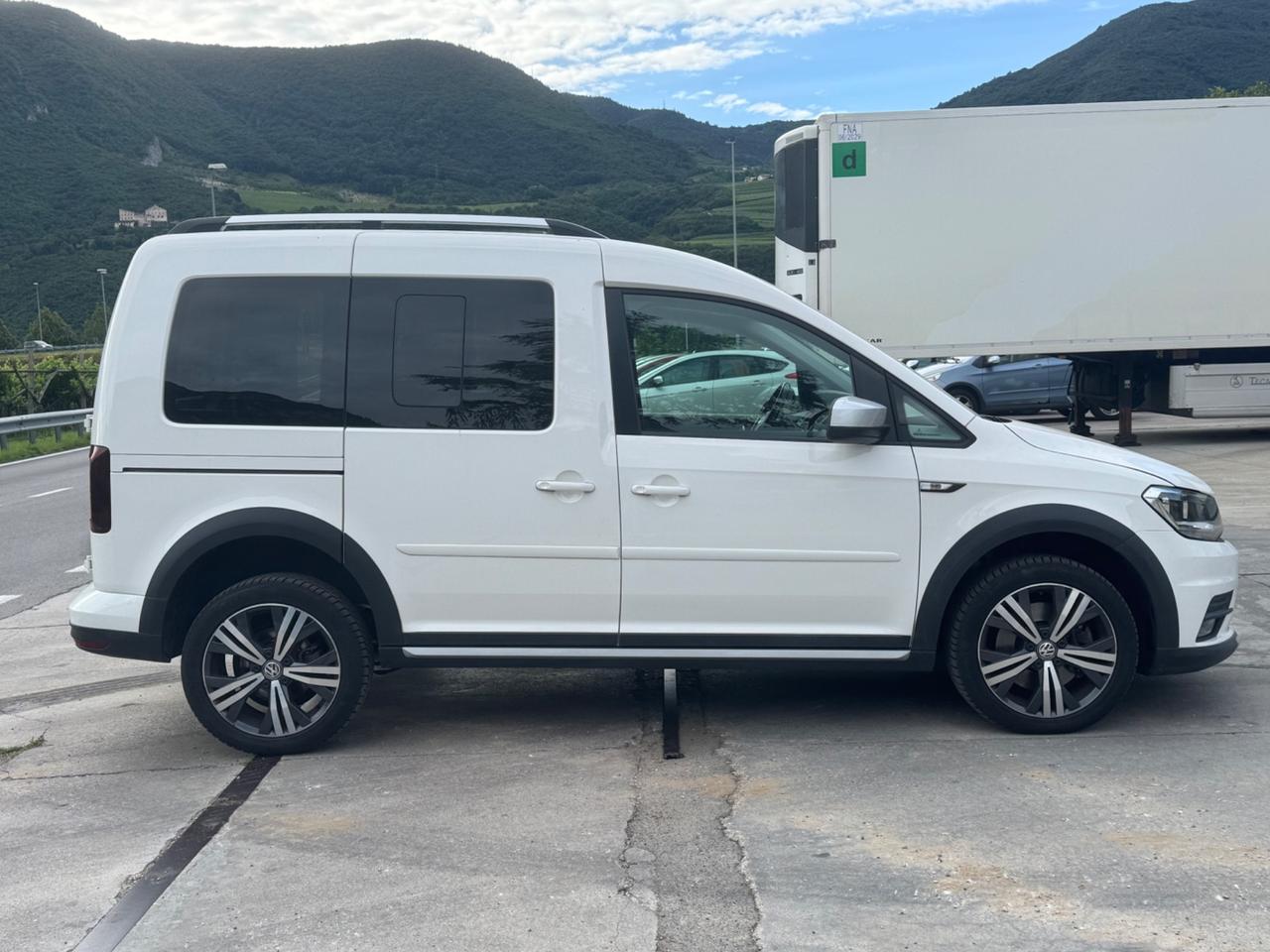 VW CADDY ALLTRACK 2.0 TDI 122 CV 4MOTION MANUALE