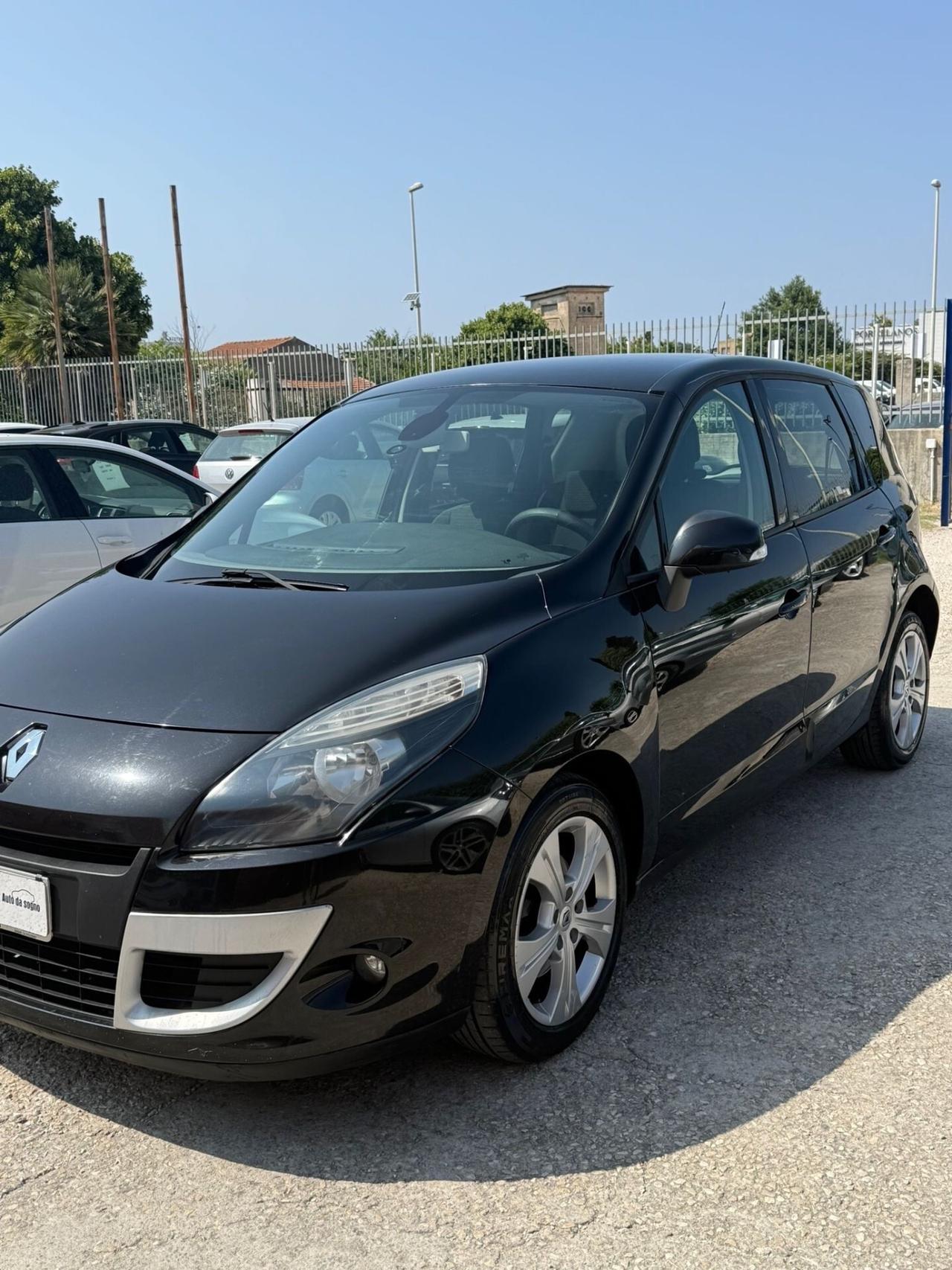 Renault Scenic Scénic X-mod 1.9 dCi 130CV Luxe