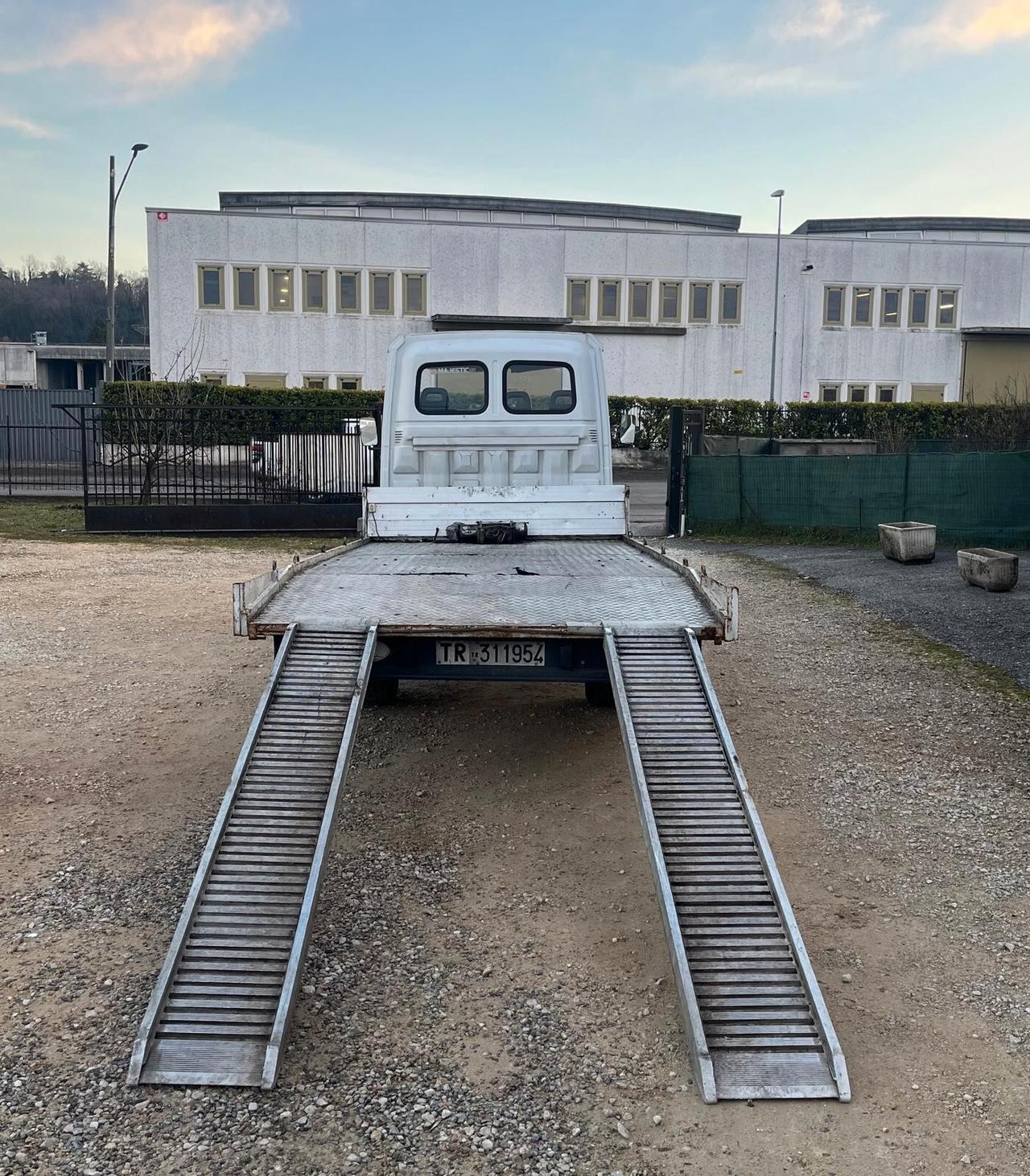 Renault Master Carroattrezzi