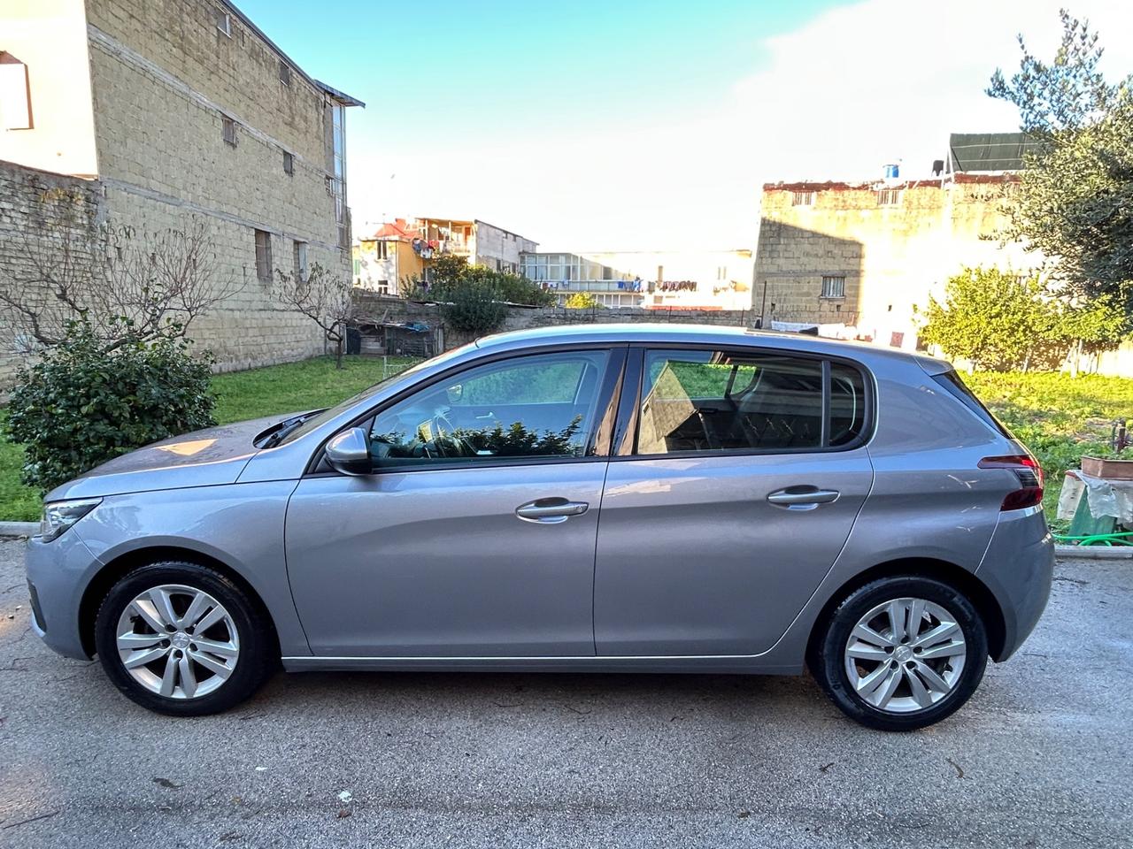 Peugeot 308 BlueHDi 130 S&S Active