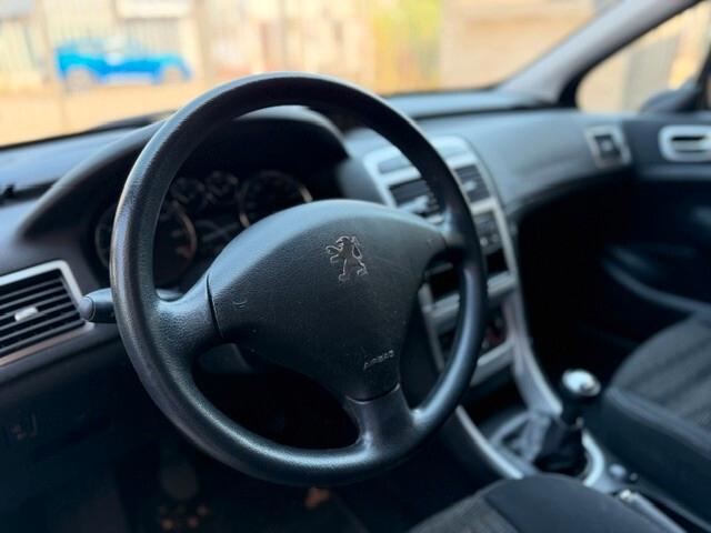 Peugeot 307 1.4 16V 5p. D-Sign Euro 4 adatta a neopatentati