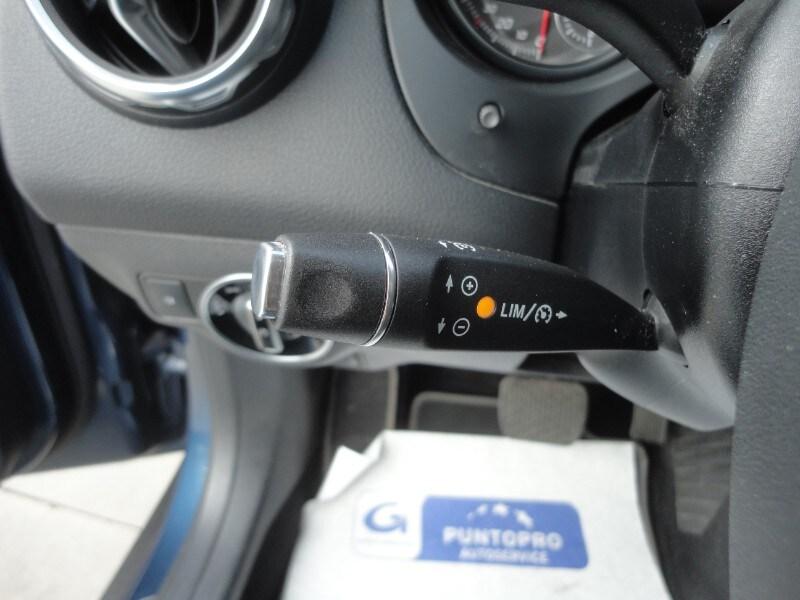 MERCEDES GLA (X156) GLA 200 d Automati...