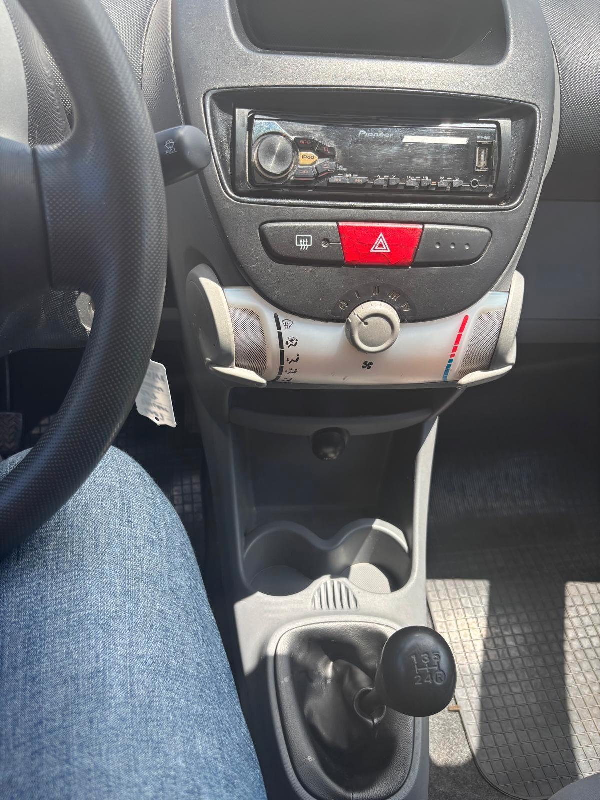 Peugeot 107 1.0 68CV 3p. Desir
