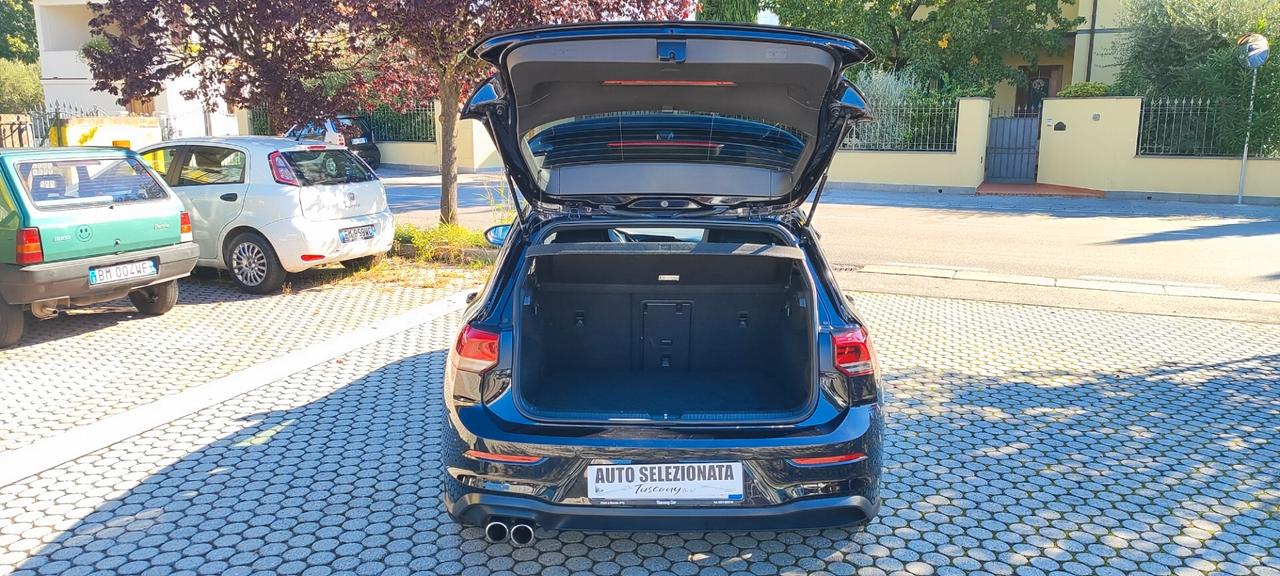 Volkswagen Golf 2.0 TDI GTD DSG 200cv