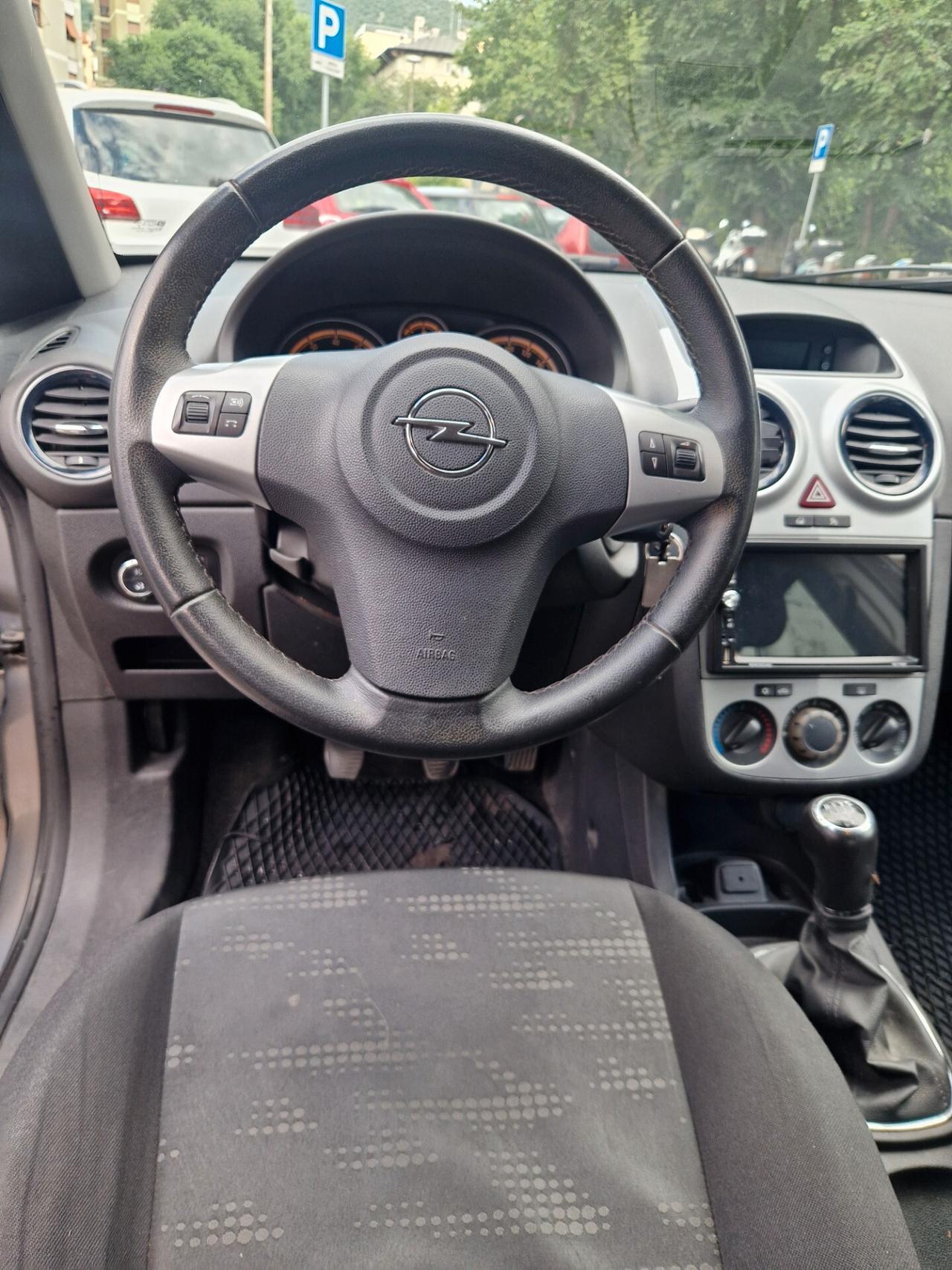 Opel Corsa 1.2 Benz 85CV - Garanzia 12 mesi