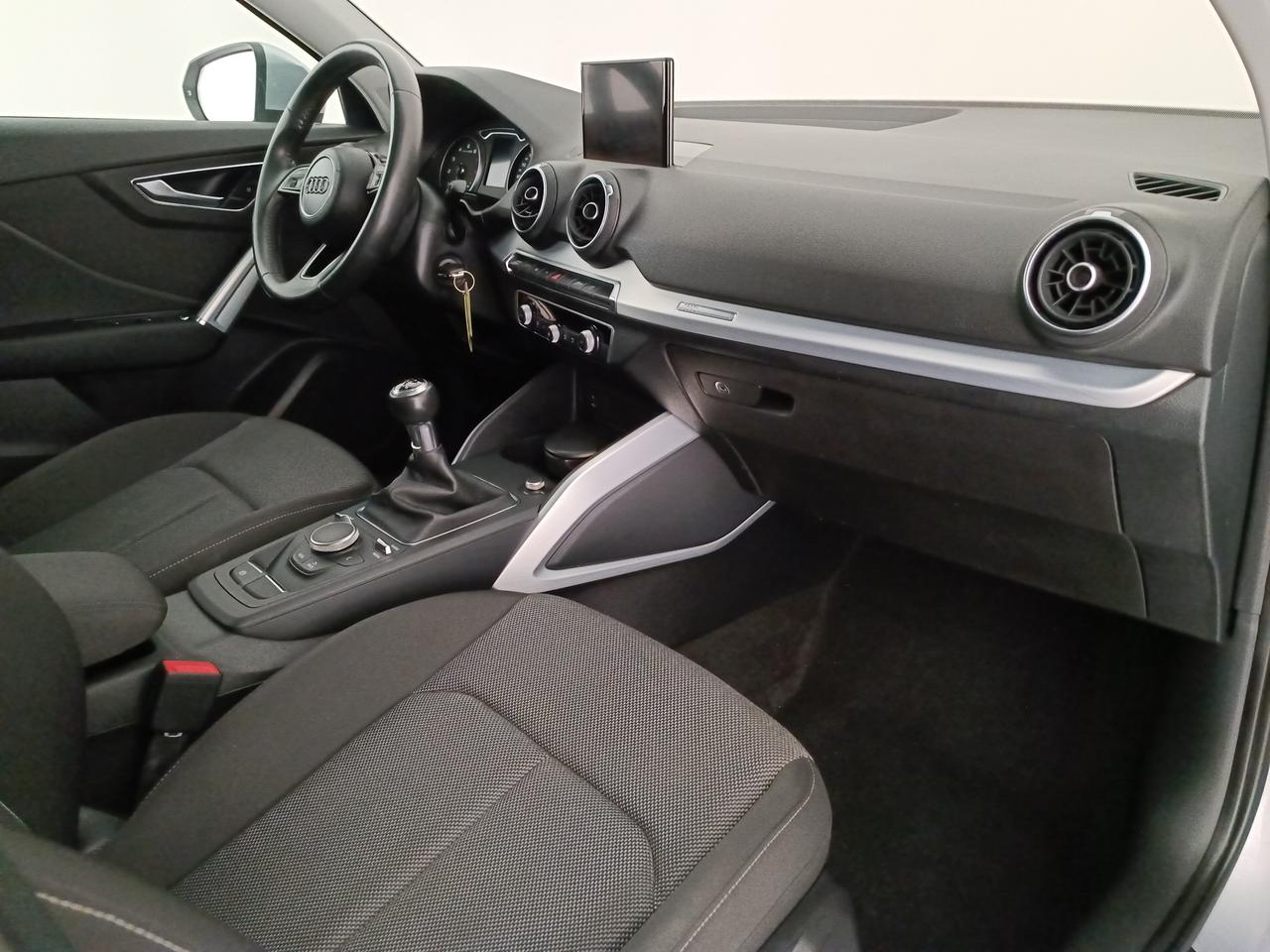 AUDI Q2 1.0 tfsi Business