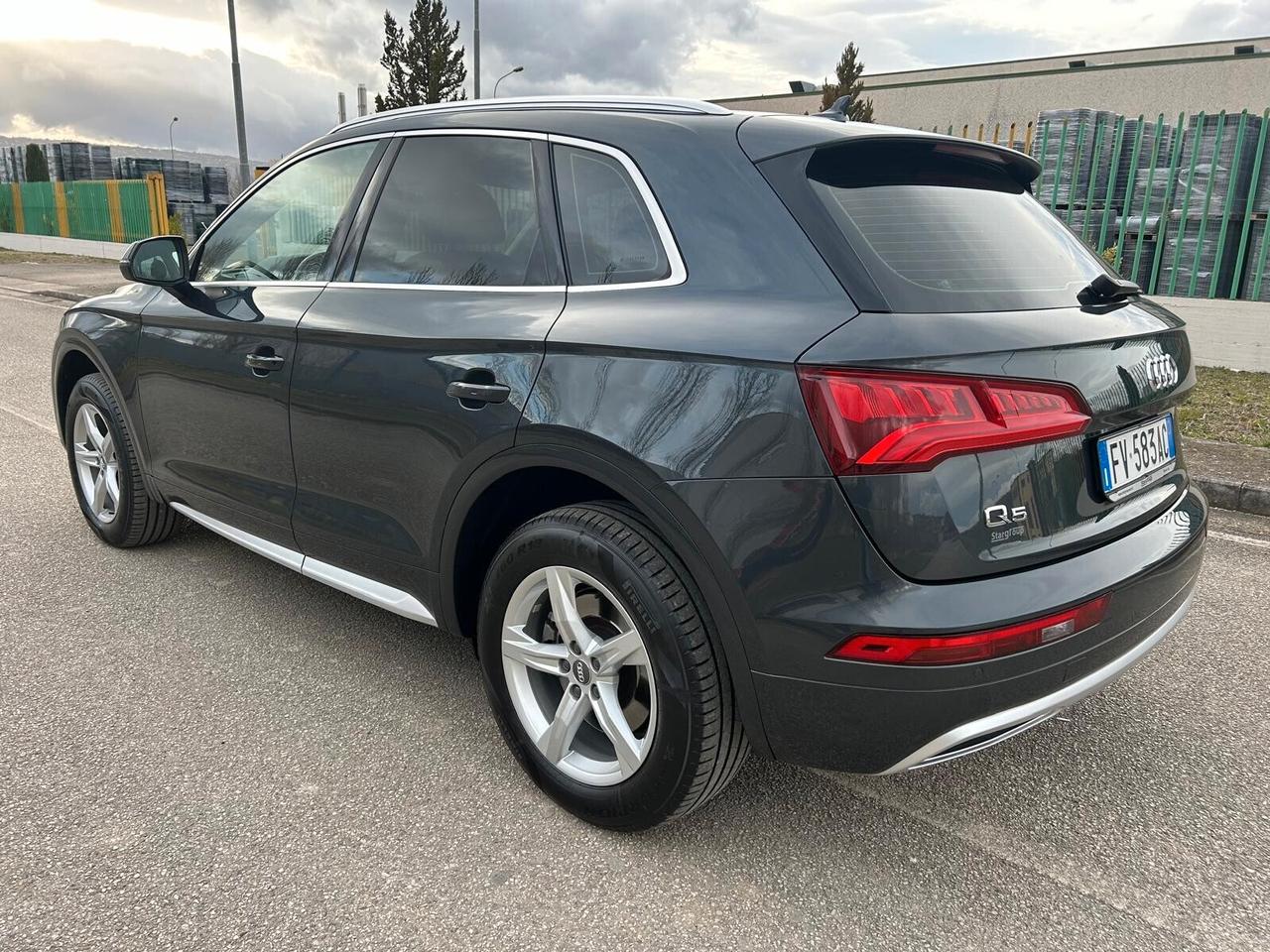 Audi Q5 40 2.0 Tdi Business Quattro 190 cv S-Tronic