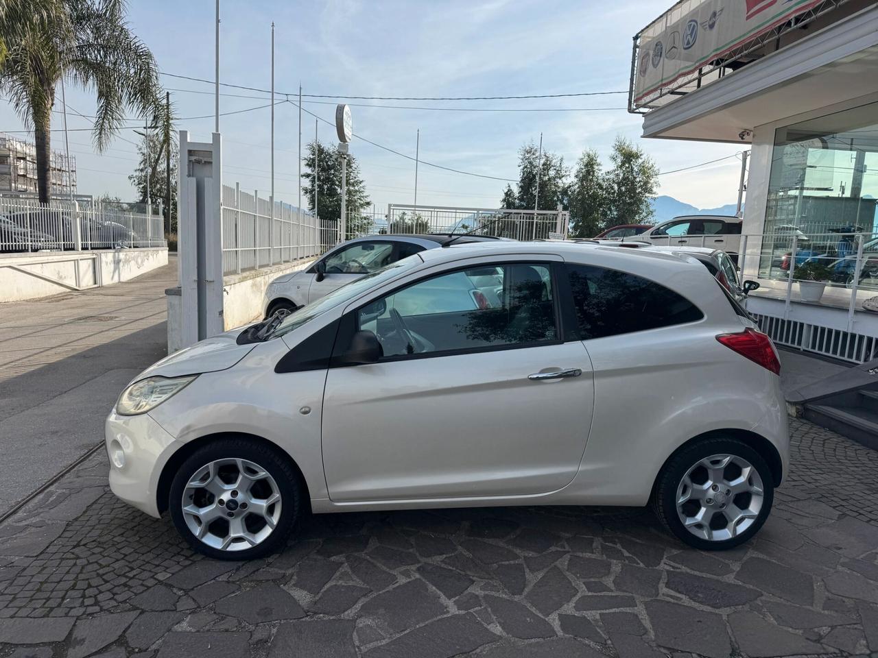 Ford Ka 1.2 8V 69CV Titanium operatori di settore