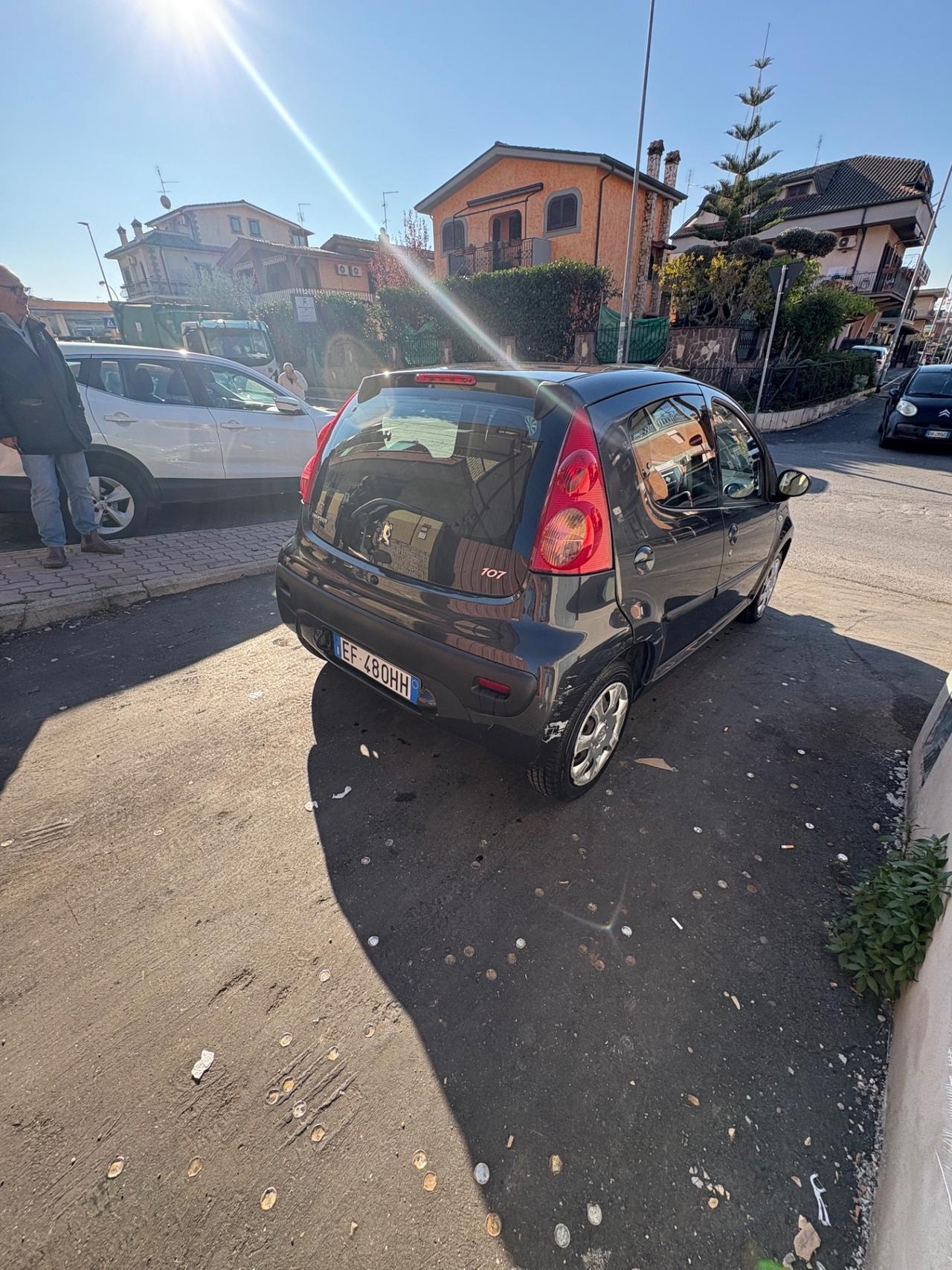 Peugeot 107 1.0 68CV 5p. Plaisir