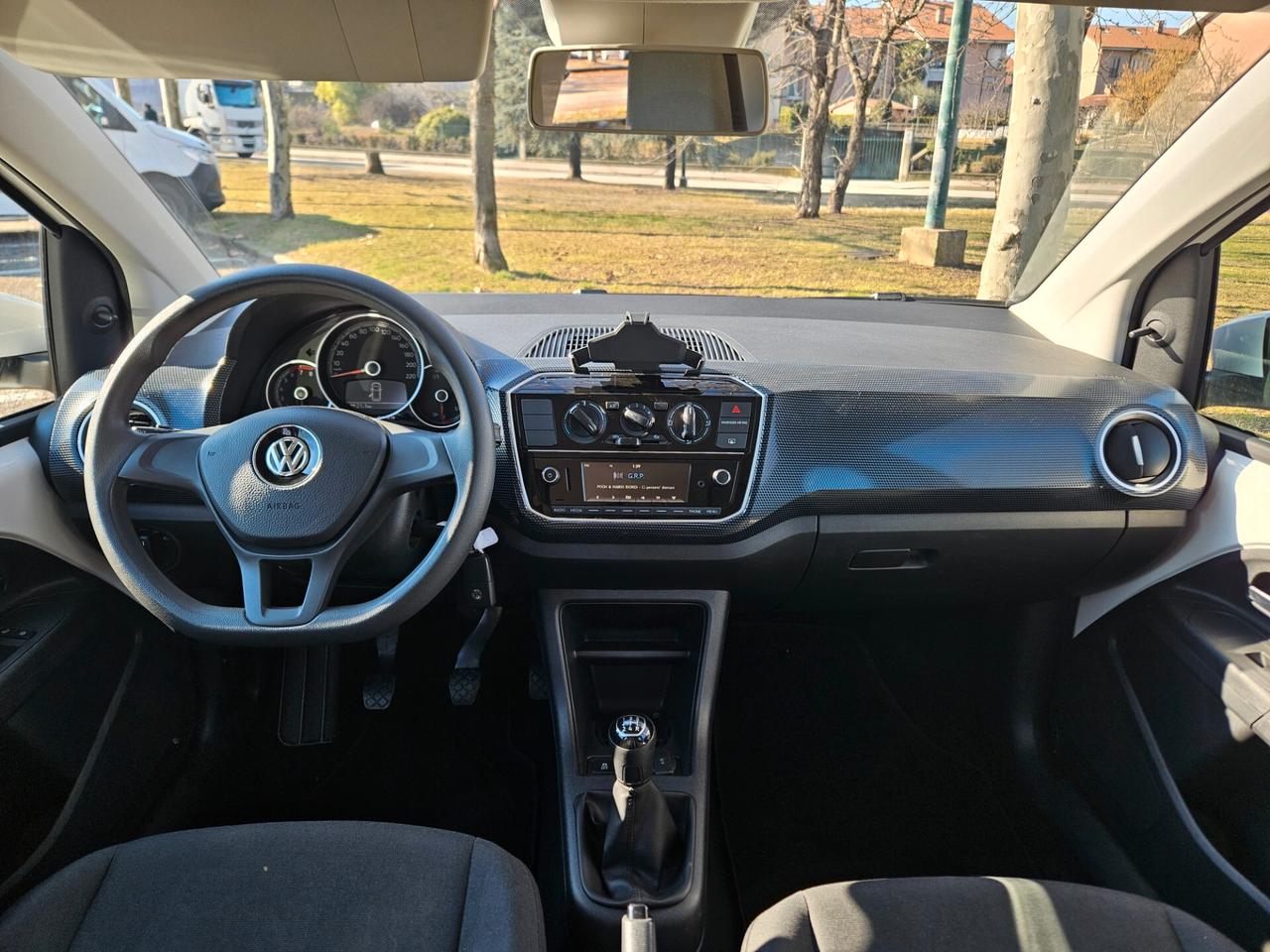 Volkswagen up! 1.0 5p. take SOLO 47.000 KM