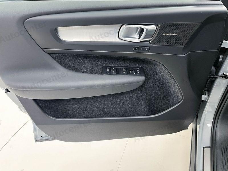 Volvo XC40 XC40 B3 163CV AUT PLUS DARK