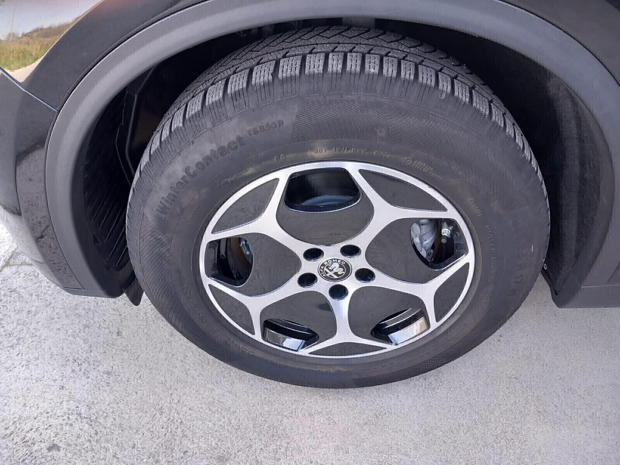 Alfa Romeo Stelvio 2.2 Turbodiesel 190 CV AT8 Q4 Ti