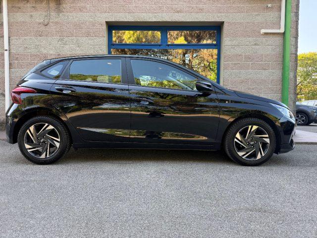 HYUNDAI i20 1.2 84CV MPI SENSORI PARCHEGGIO REETROCAMERA