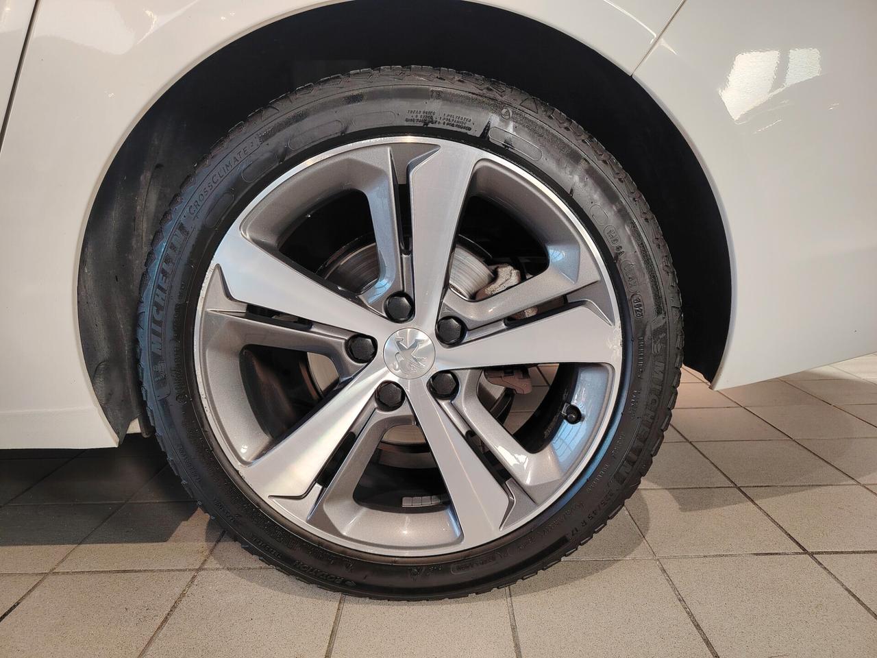 Peugeot 308 1.2 PureTech Turbo 130 S&S SW Allure