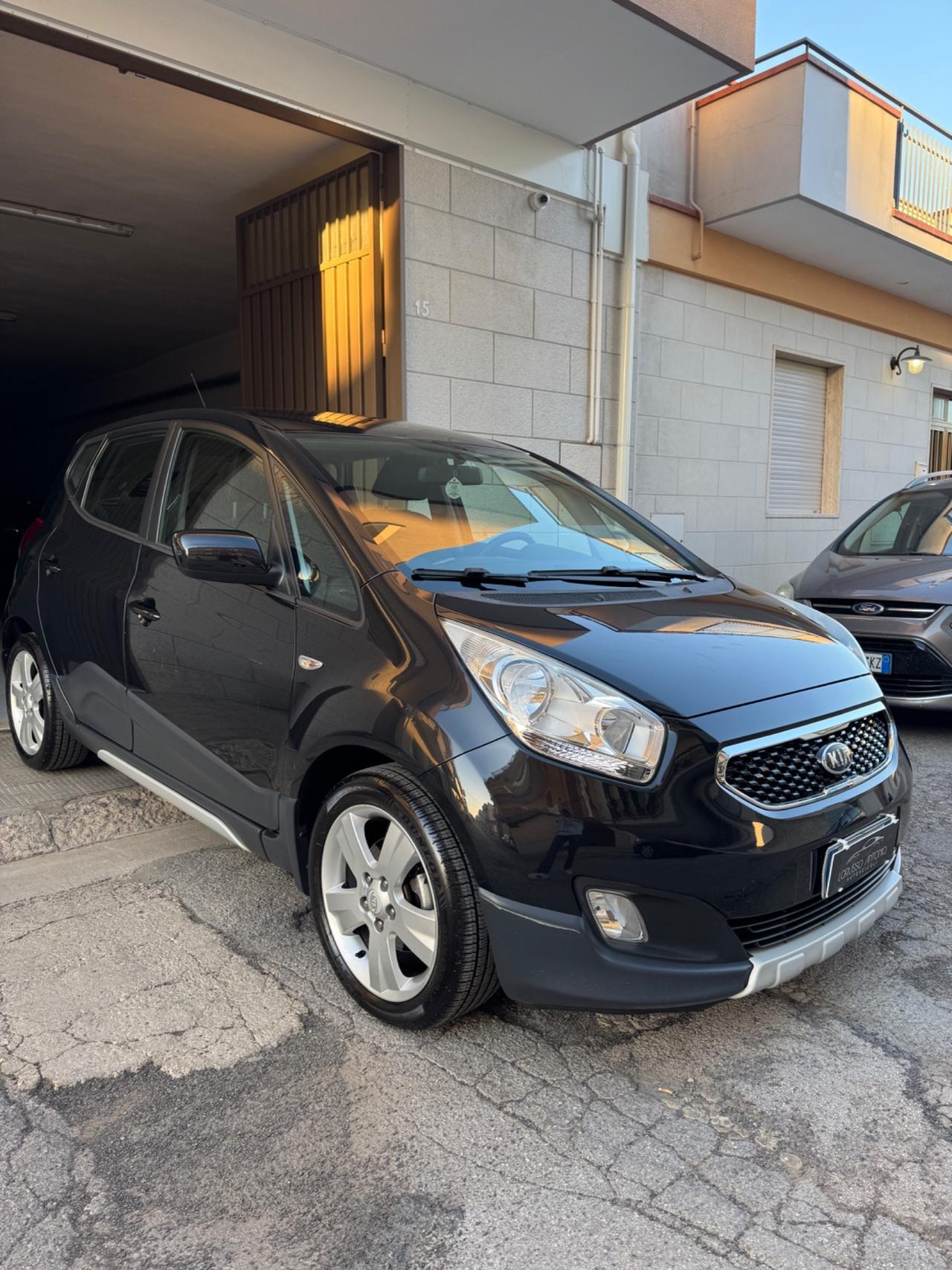 Kia Venga 1.4 CRDi 90 CV S&S High Tech Crossover