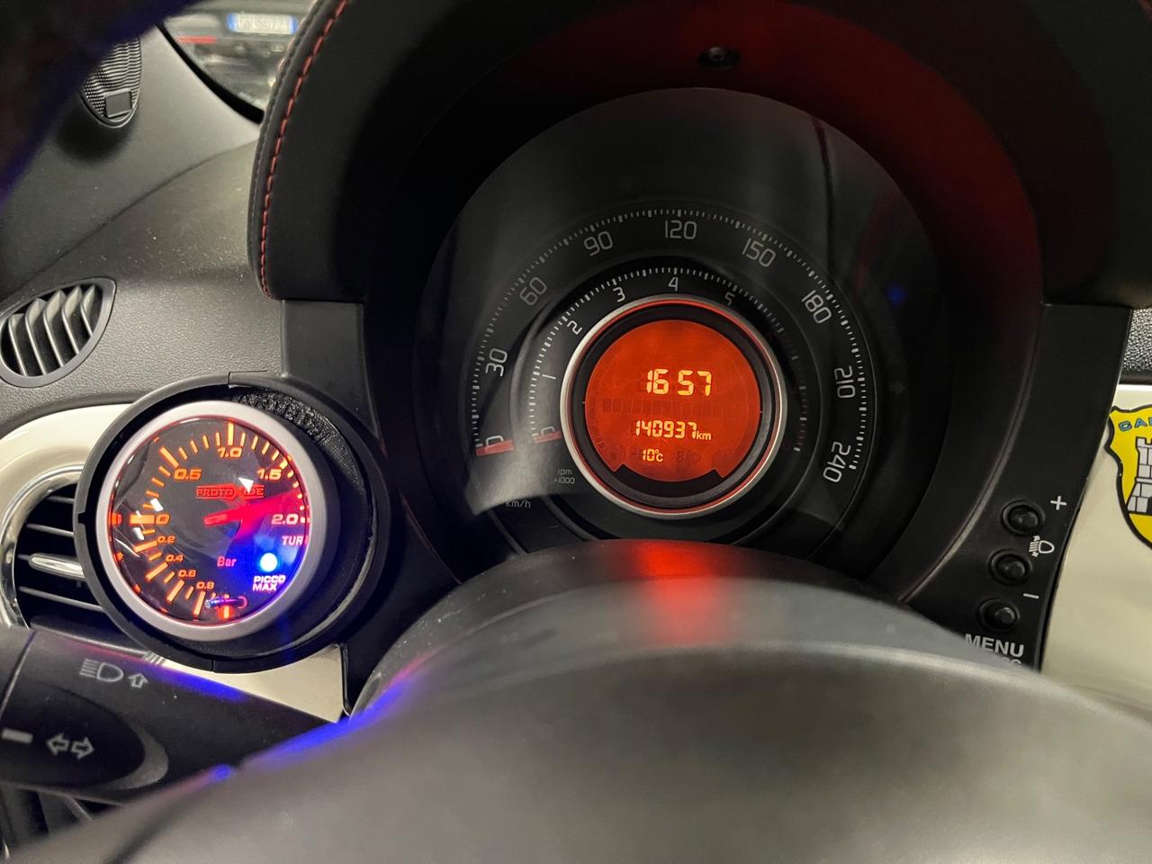 Abarth 500 1.4 Turbo T-Jet 275cv ESSEESSE