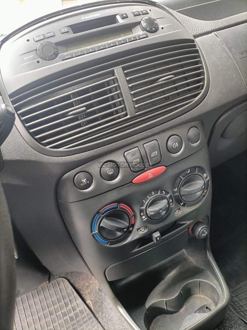 FIAT PUNTO 1.2 BENZINA #NEOPATENTATI# FINANZIABILE