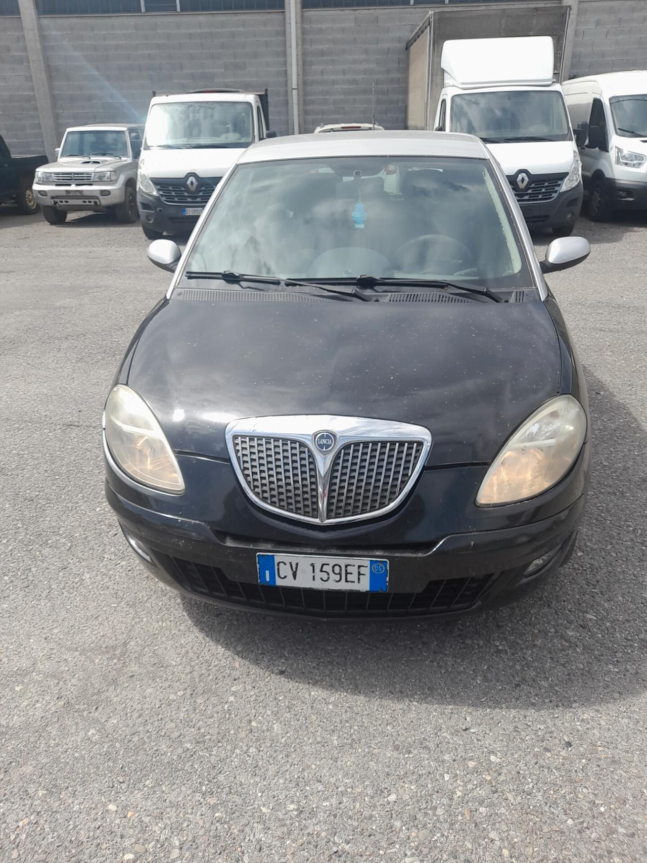 Lancia Ypsilon 1.2 Argento