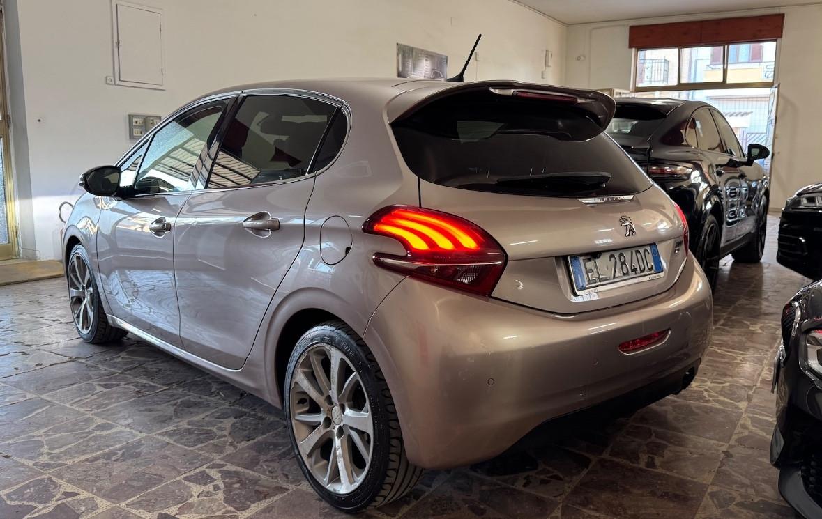 Peugeot 208 1.6 e-HDi 92 CV Stop&Start 5 porte Allure