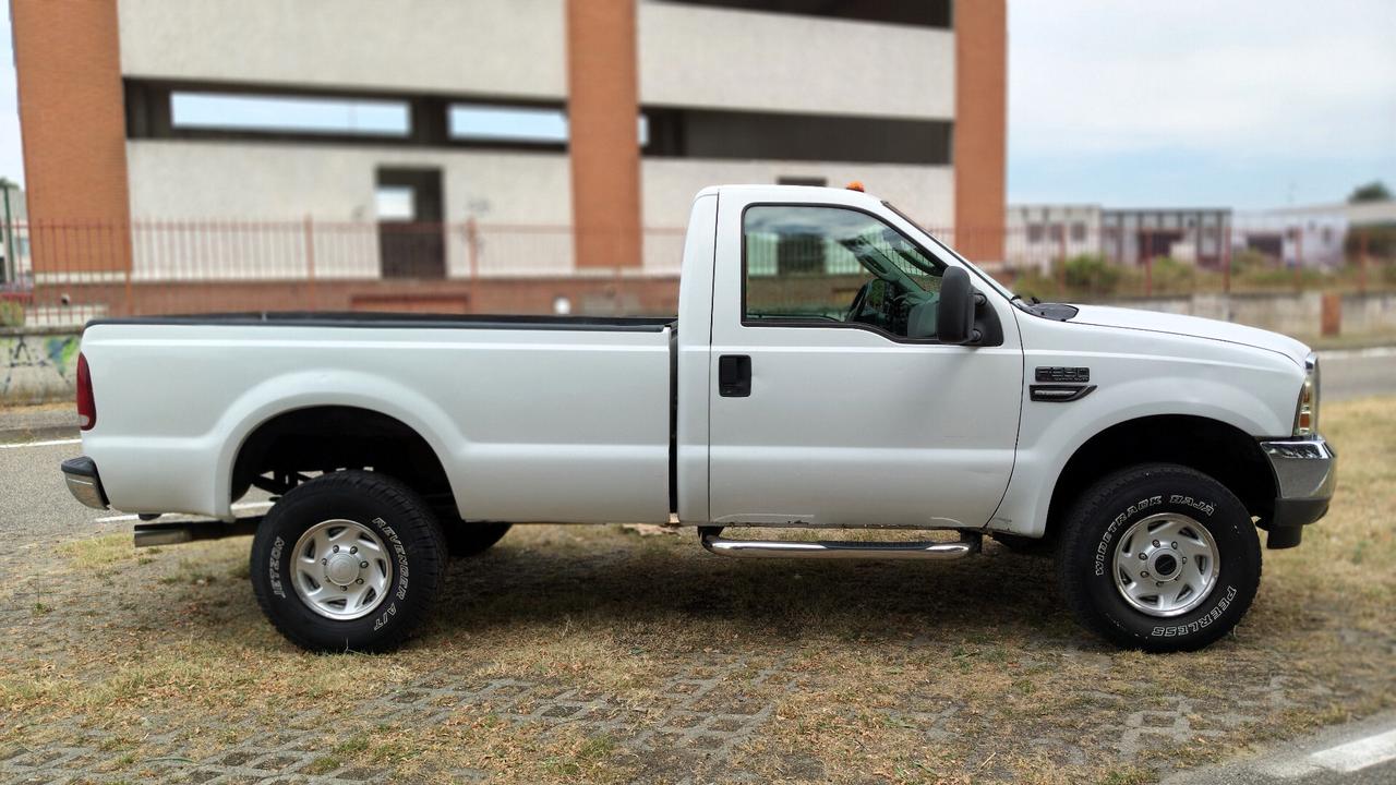 Ford F 350 6.0 TD 4x4 con Gancio
