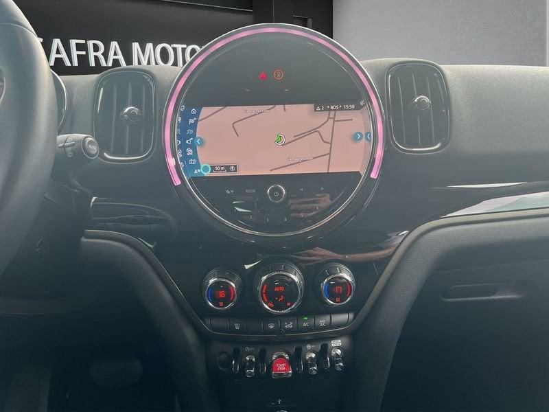 MINI Countryman Cooper D Essential automatica