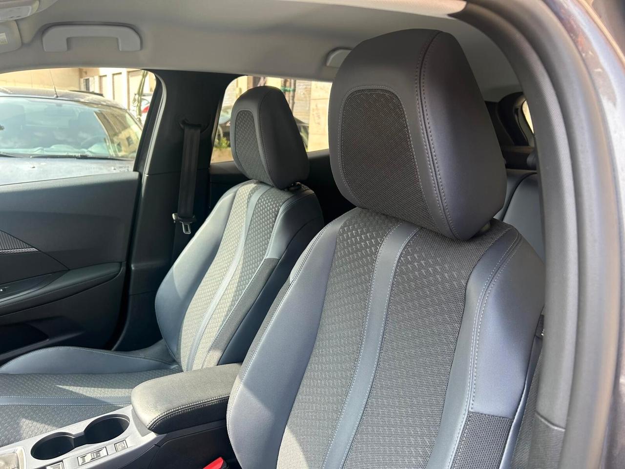 Peugeot 2008 BlueHDi 100 S&S Active