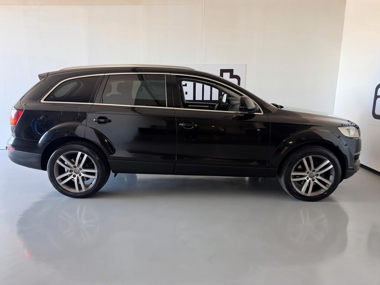 Audi Q7 3.0 V6 TDI 233CV quattro 7 Posti
