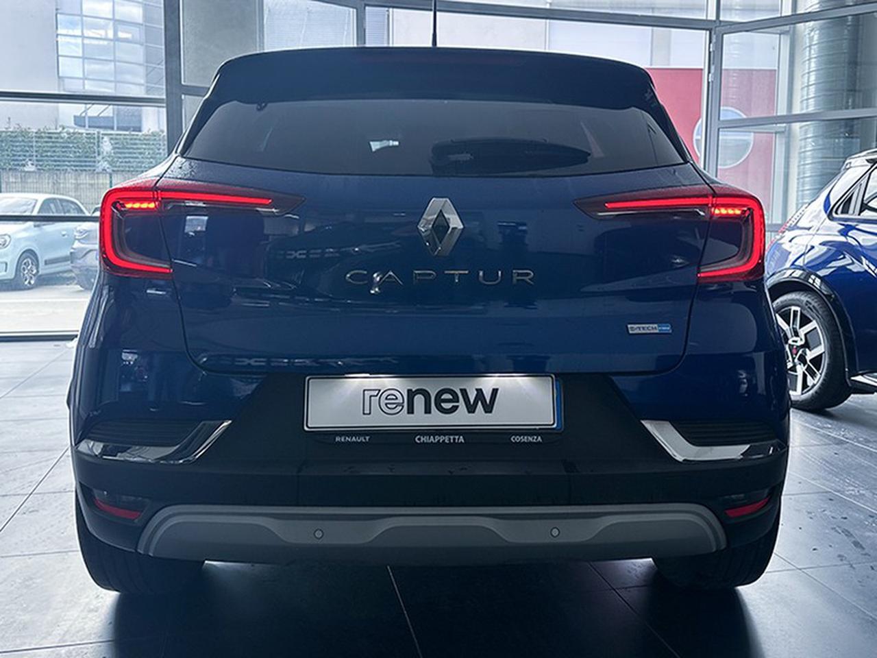 Renault Captur 1.6 e-tech hybrid techno fast track 145cv auto