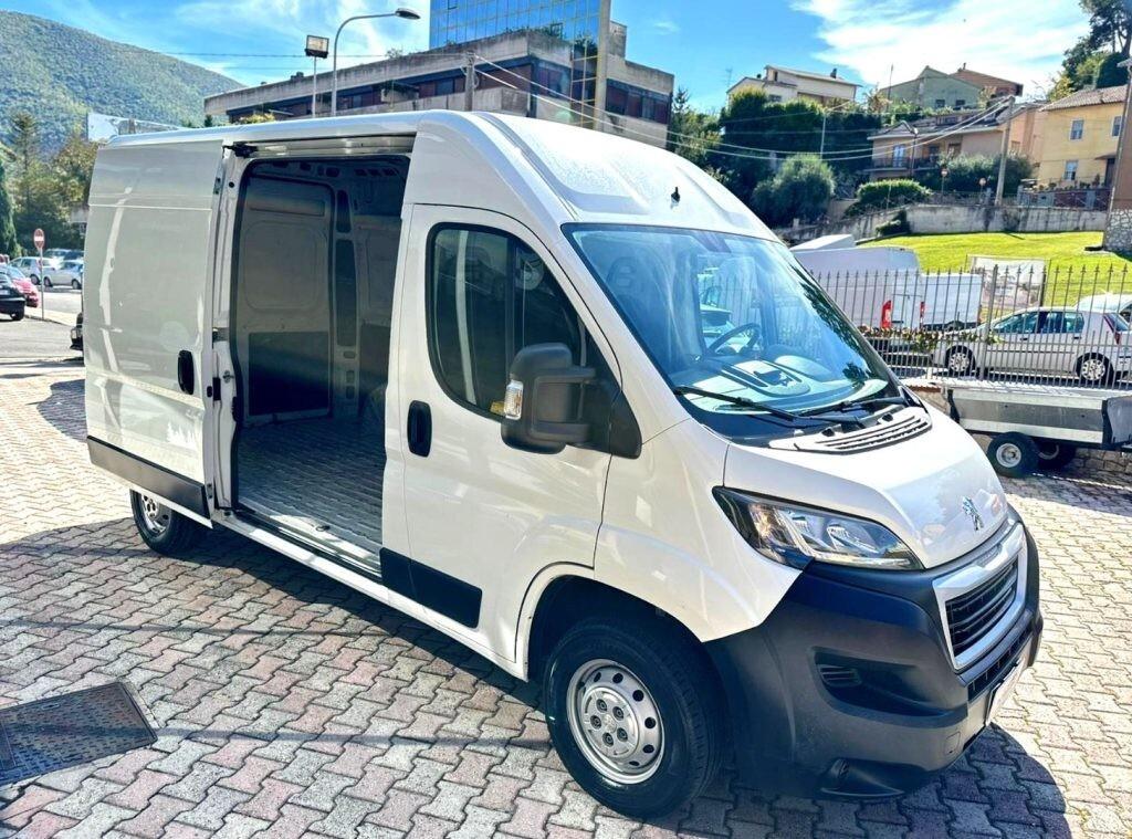 PEUGEOTBoxer3302.0BlueHDi130CVPM-TMFurgone