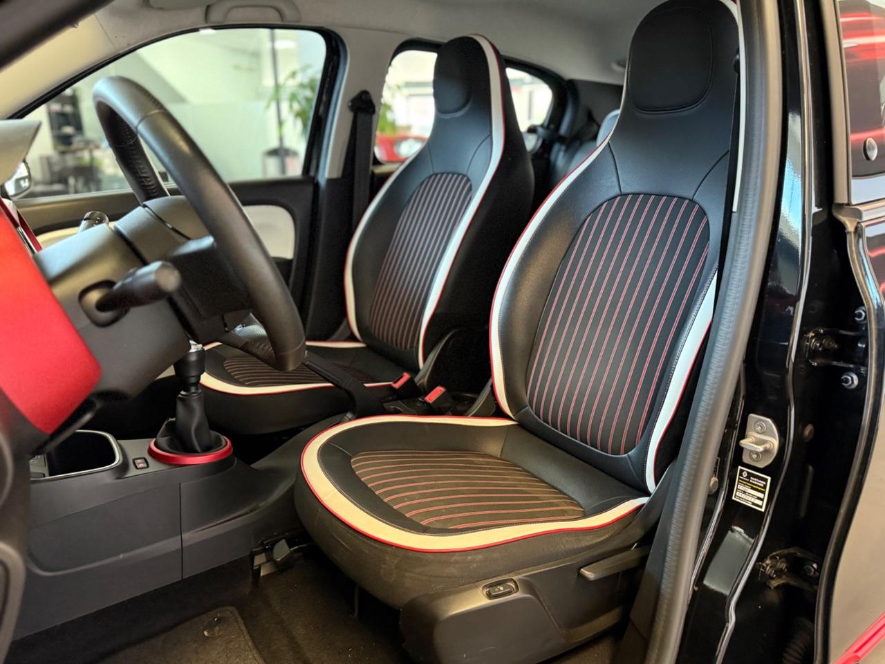 Renault Twingo SCe 65 CV Signature