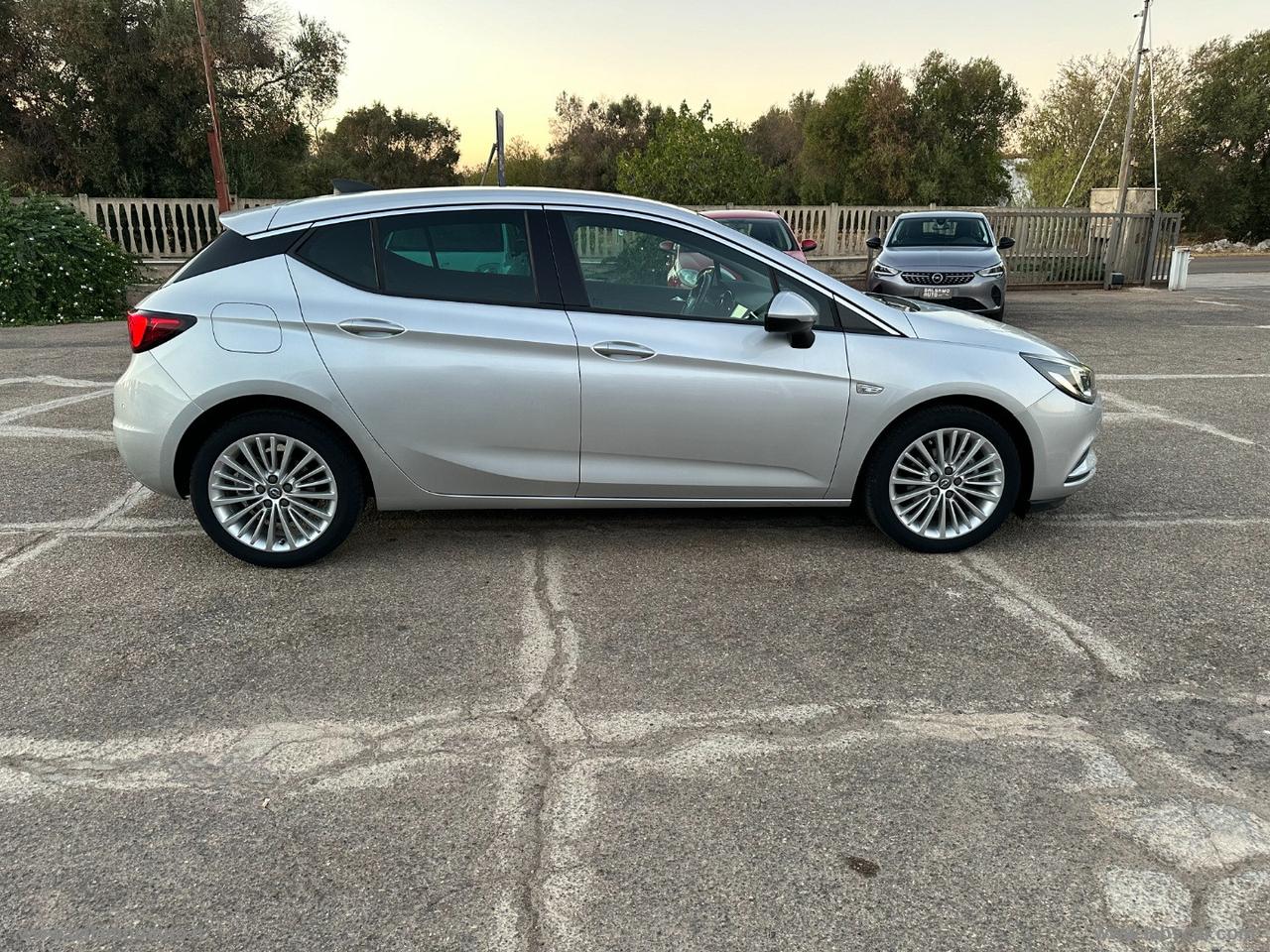 OPEL Astra 1.0 T Innovation