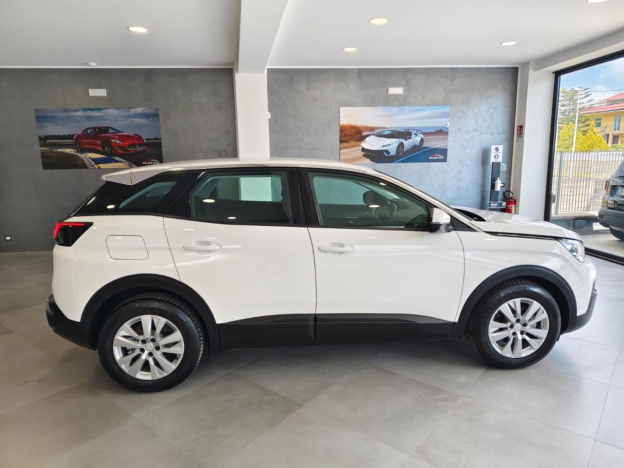 Peugeot 3008 BlueHDi 130 S&S EAT8 Business