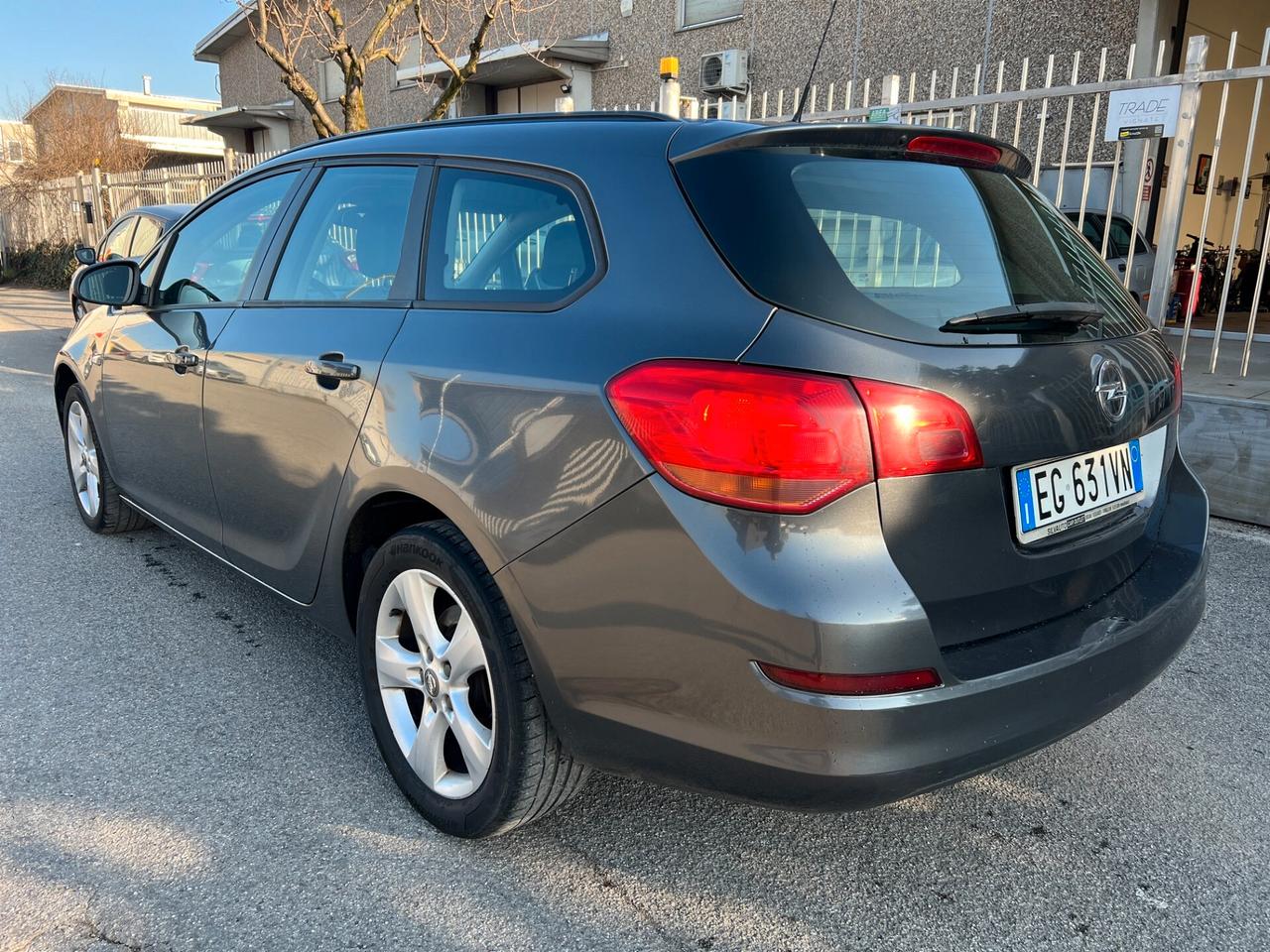 Opel Astra 1.7 CDTI 110CV Station Wagon Cosmo adatta a neopatentati