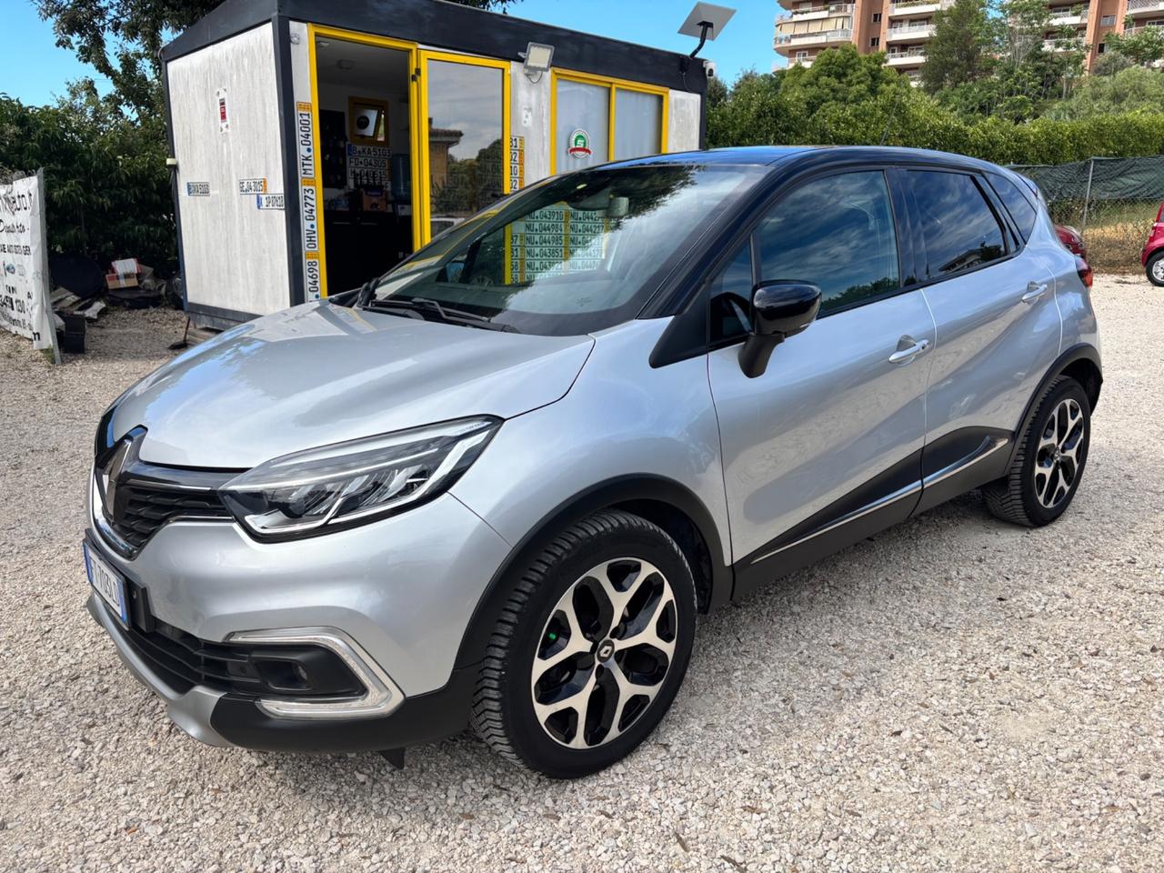 Renault Captur dCi 8V 90 CV EDC Initiale Paris