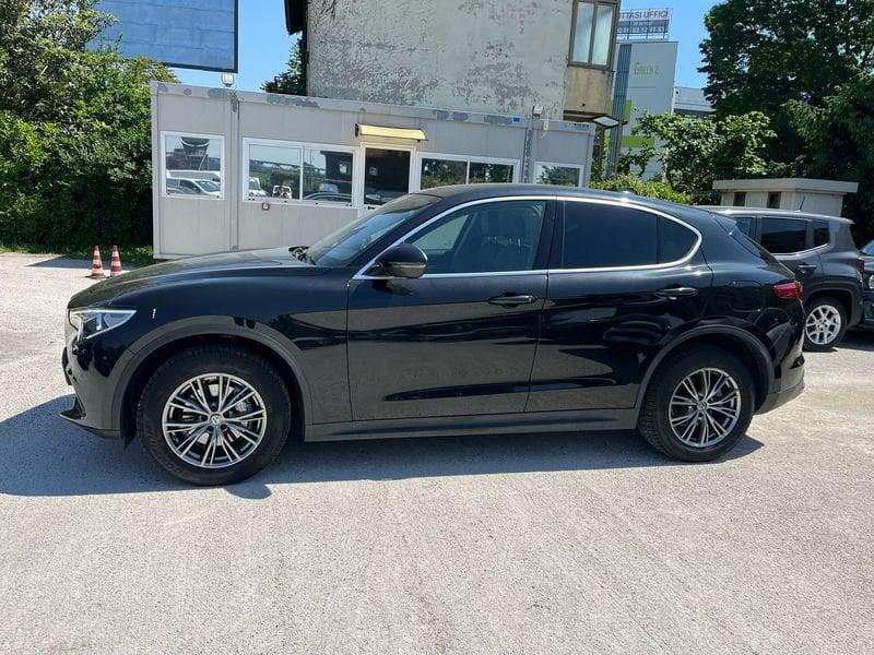 Alfa Romeo Stelvio 2.2 Turbodiesel 210 CV AT8 Q4 Executive