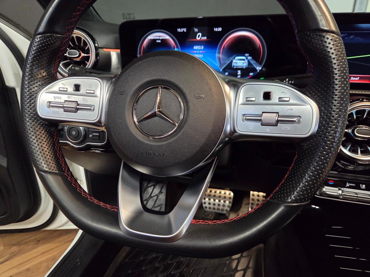 Mercedes Classe A A 200 d Premium Night edition auto