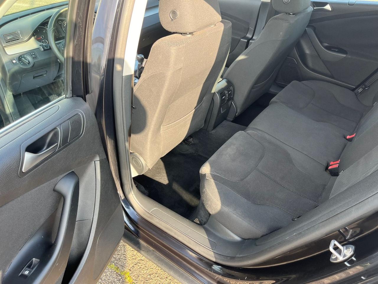 Volkswagen Passat 2.0 TDI Sw Unico - 2009