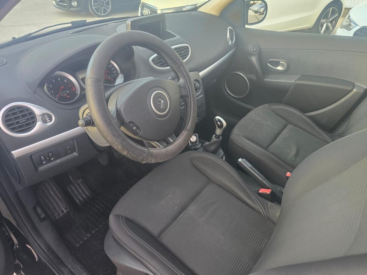 Renault Clio 1.2 16V 5 porte Luxe