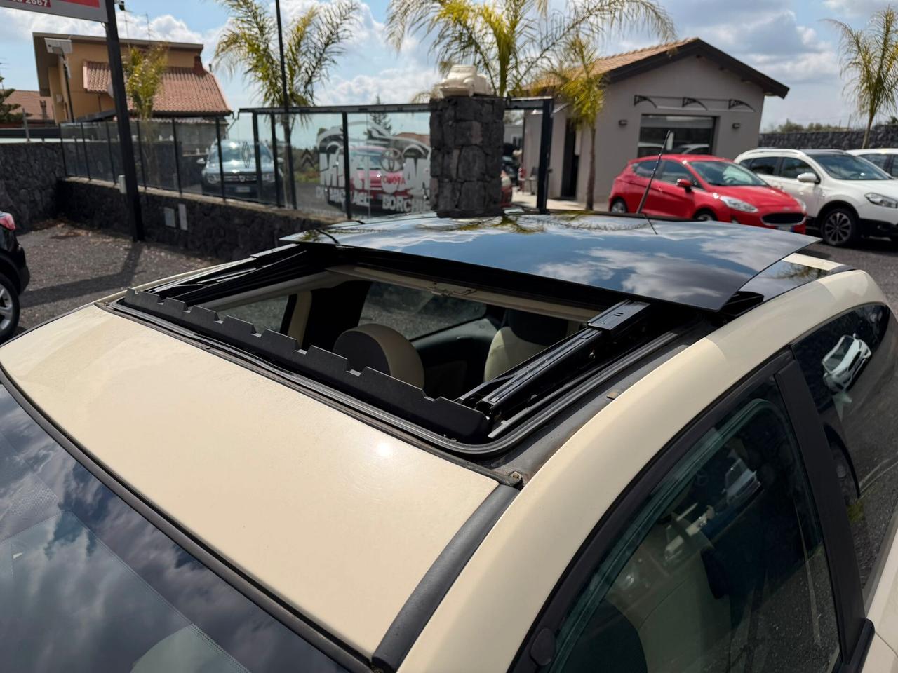 Lancia Ypsilon 1.2 16V Oro