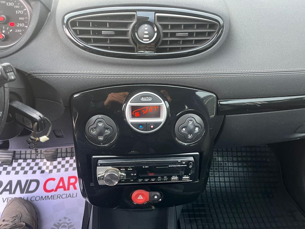 Renault Clio 1.5 dCi 3 porte Live! 2012