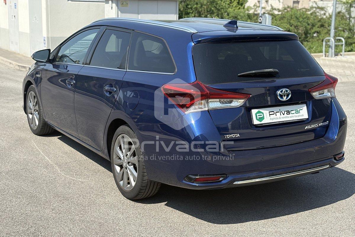 TOYOTA Auris Touring Sports 1.8 Hybrid Lounge