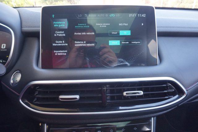 MG EHS 1.5 Plug-in Hybrid Luxury