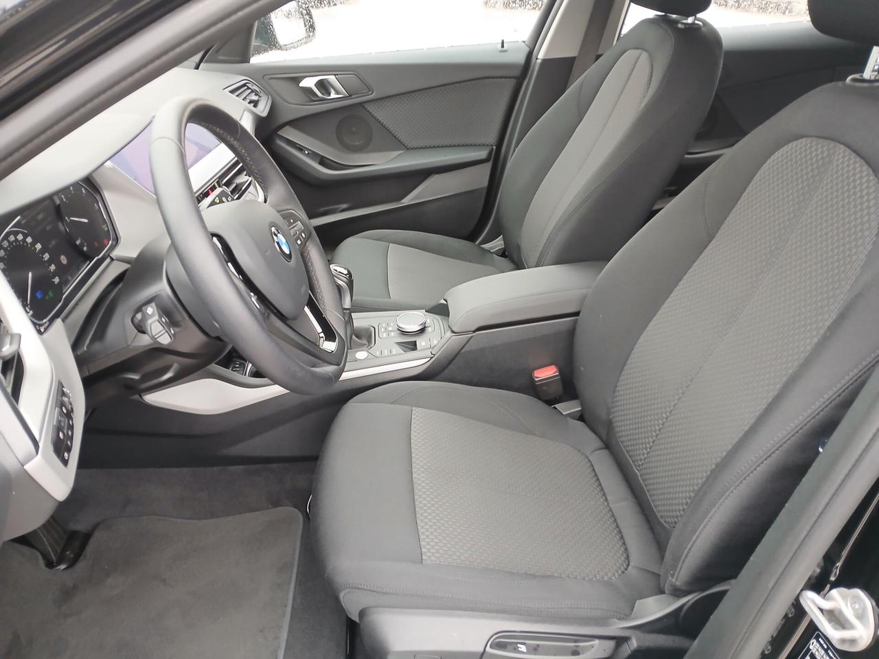 BMW 116 116D BUSINESS ADVANTAGE 2021