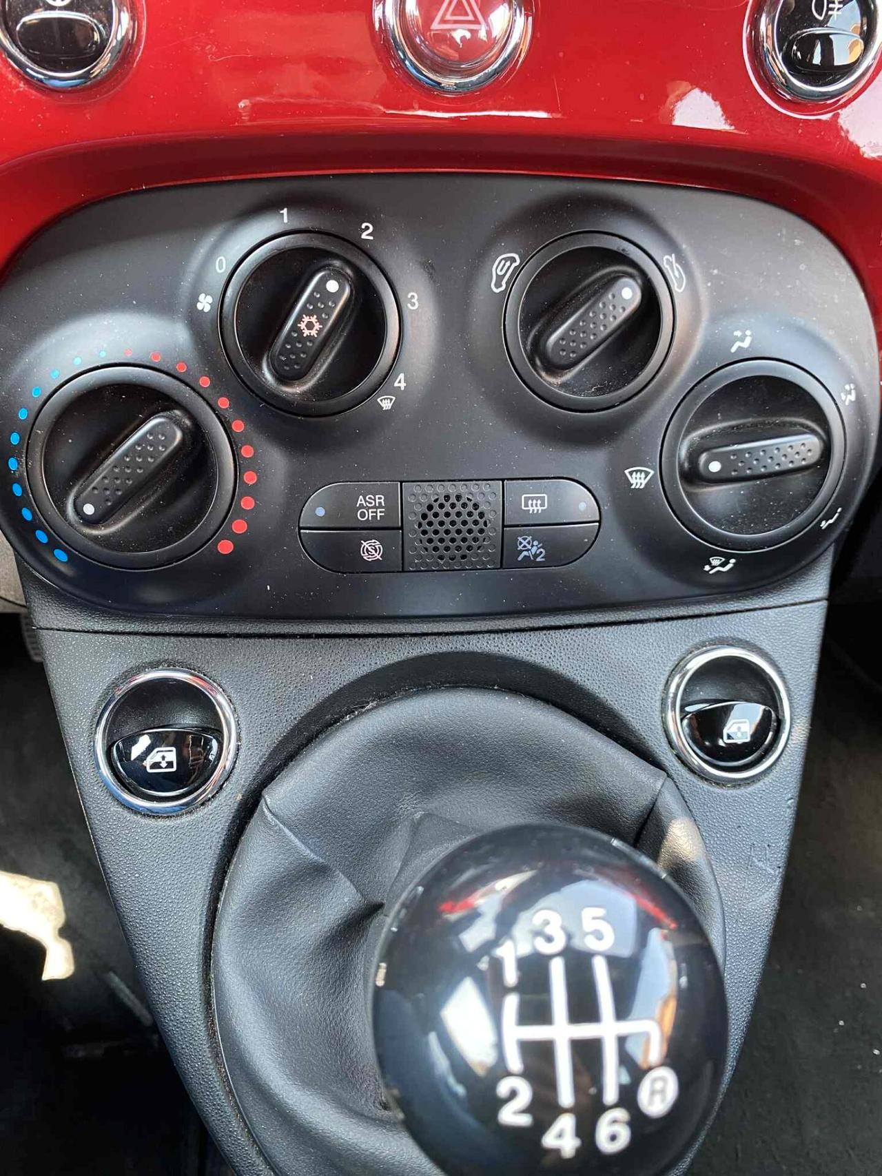 Fiat 500 1.0 Hybrid Red Lounge Ok Neop.
