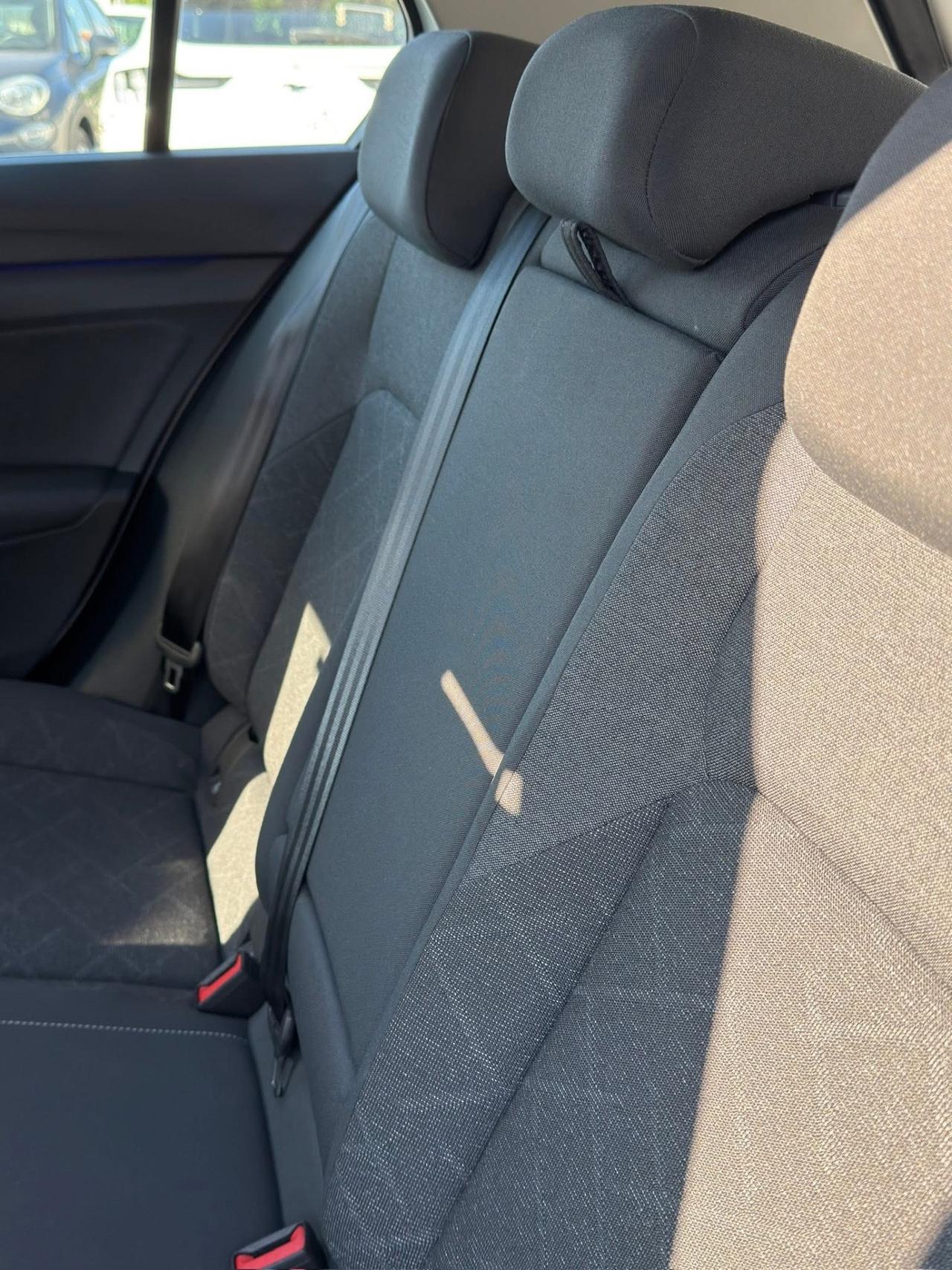 Volkswagen Golf 1.0 eTSI EVO DSG Life