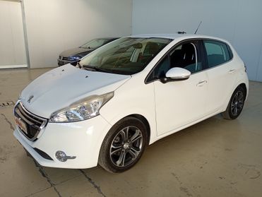 Peugeot 208 1.6 e-HDi 115 CV Stop&Start 5 porte Allure